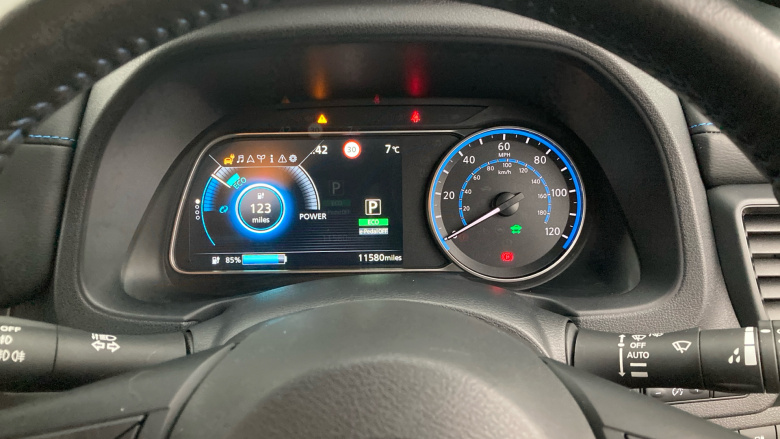 Nissan LEAF 110kW N-Connecta 39kWh 5dr Auto Electric Hatchback